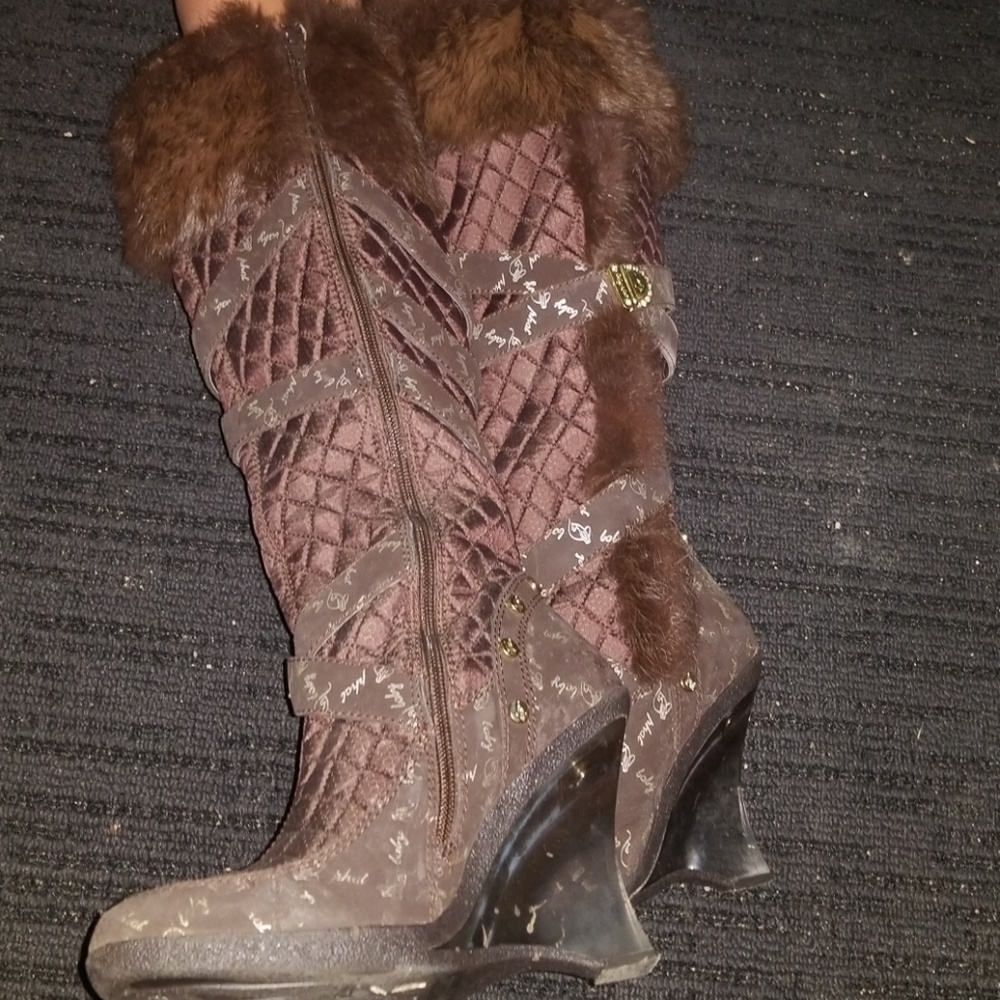 Boots - Picture 6 of 6
